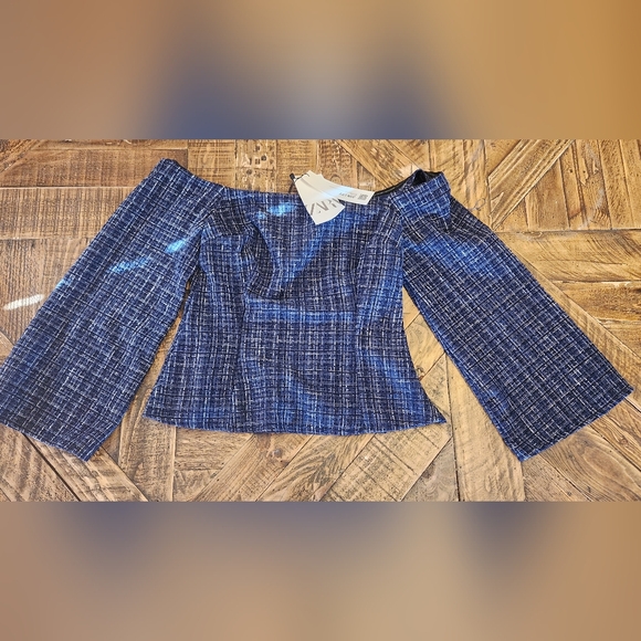 NWT ZARA Tweed Textured Off Shoulder Top Flare Long Sleeves Size XS - Picture 3 of 12